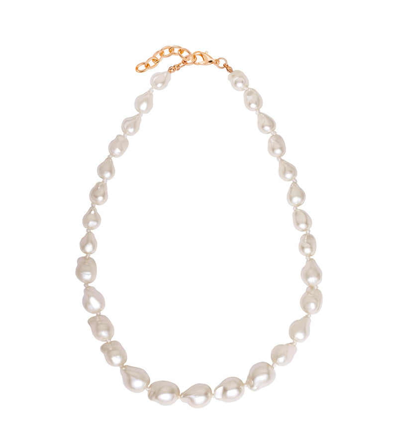 Shell Pearl Necklace